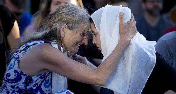 Portland Mom Iconic Photo