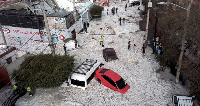 Car Pileup Mexico Storm June
