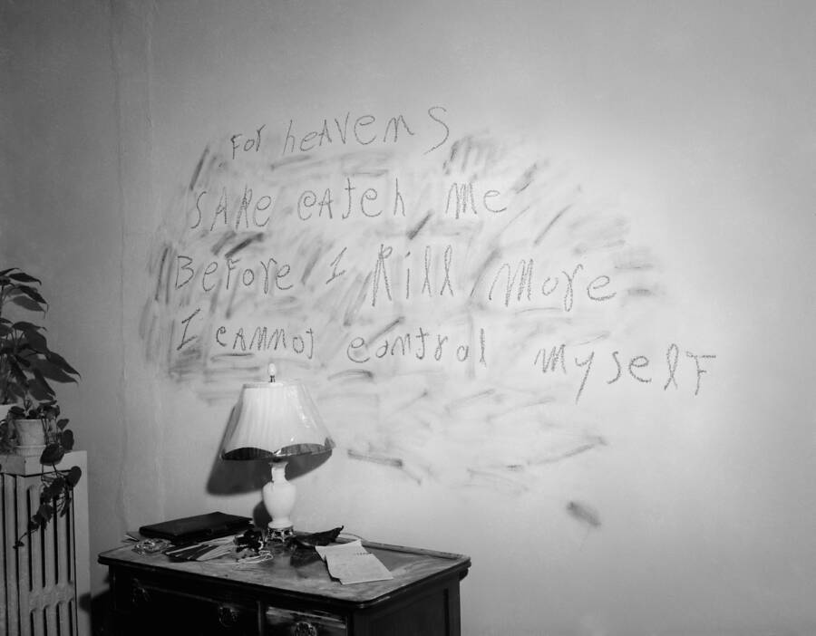 Real Scary Pictures Lipstick Killer Note