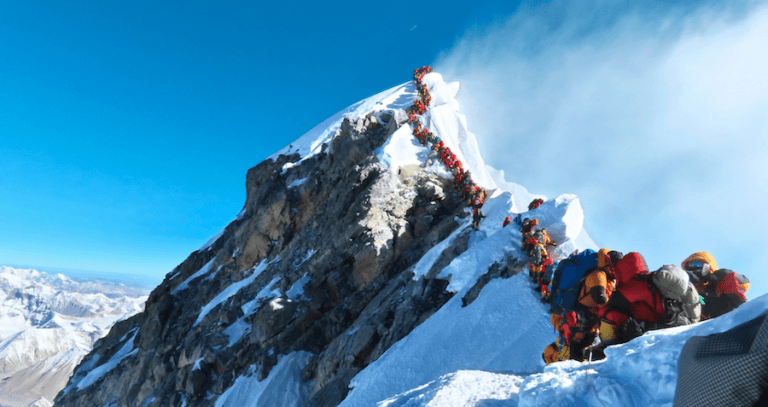 Mount Everest Featured