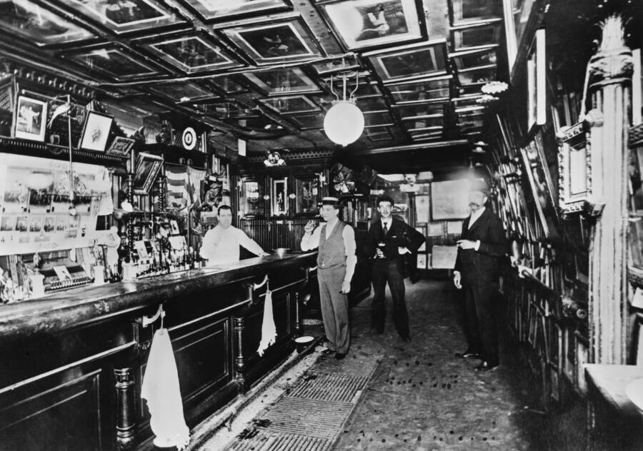Steve Brodie Bar
