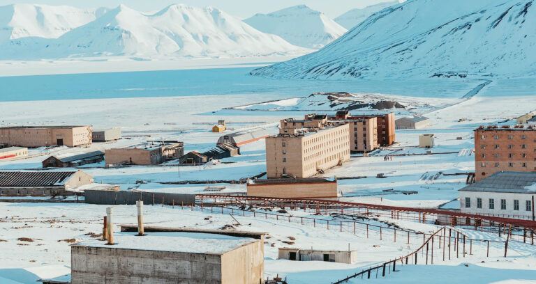 Featured Pyramiden